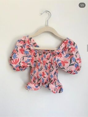 Vince Camuto Smocked Puff Sleeve Crop Top (Size 4T)